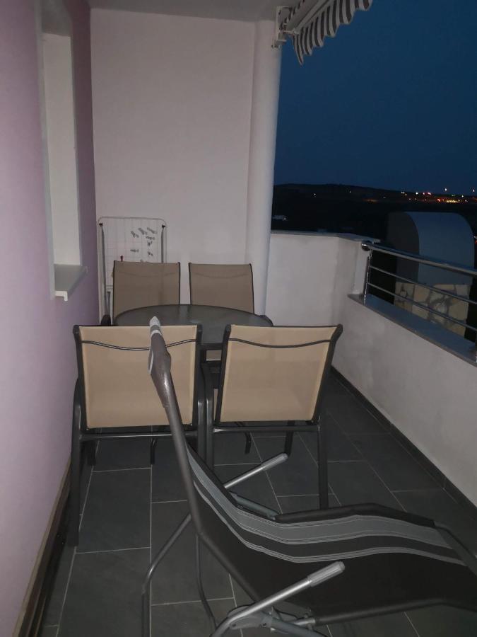 Apartmani Ima Rovanjska Exterior photo